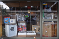 صور: إنطلاق حملة جوائز شهر رمضان لدى حلويات المطران في يافا 